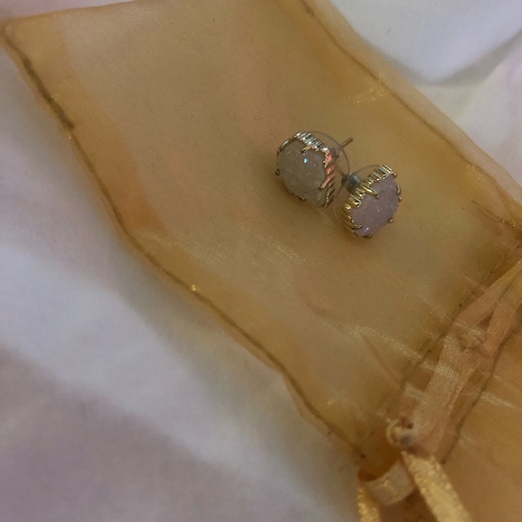 Kendra Scott earrings - Picture 2 of 3